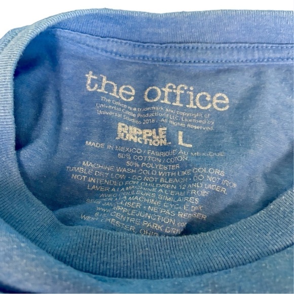 V🌺DUNDER MIFFLIN LOT/BUNDLE (2)The Office -DunderMifflin Inc Paper Co.TeeShirts - Picture 4 of 9